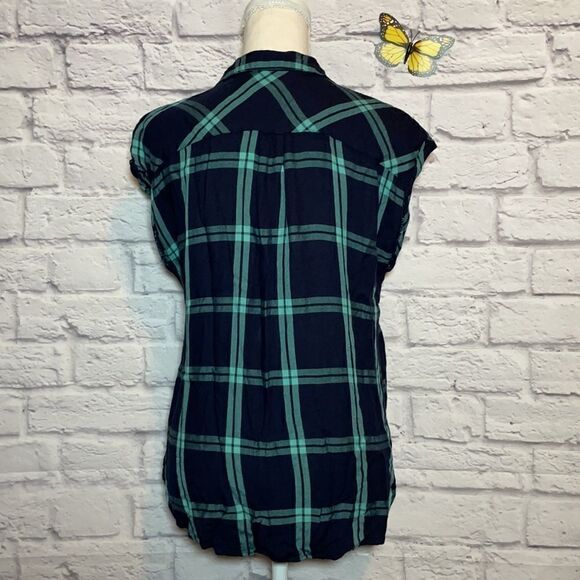 Dynamite Sleeveless Plaid Button Down Shirt Size Small - Picture 6 of 9